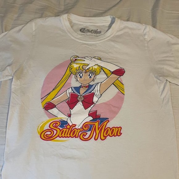 Oversized Sailor Moon Graphic Tee - Picture 2 of 4
